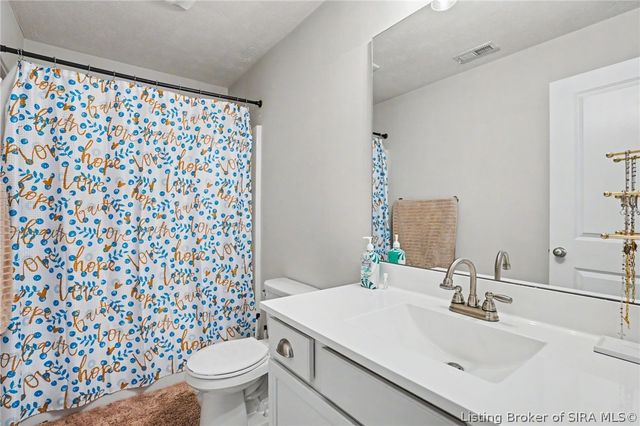4176 Heitz Ave, Jeffersonville, IN 47130