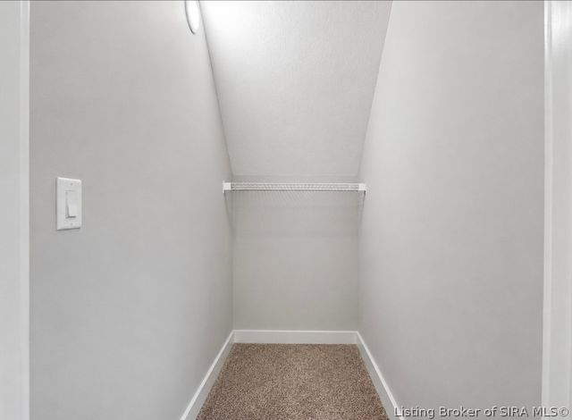 4176 Heitz Ave, Jeffersonville, IN 47130