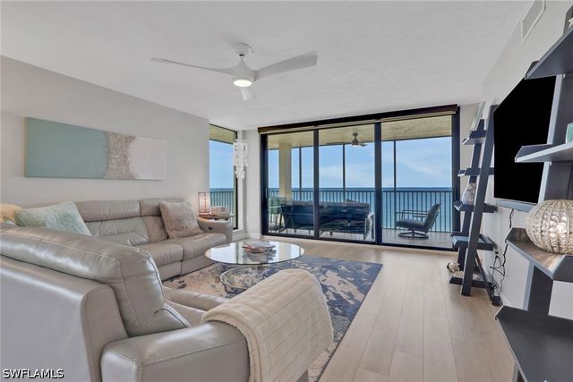 10475 Gulf Shore DR 161, Naples, FL 34108