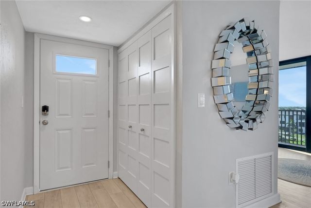 10475 Gulf Shore DR 161, Naples, FL 34108