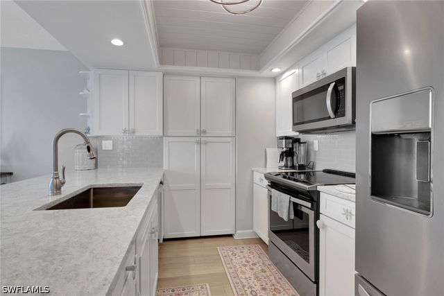 10475 Gulf Shore DR 161, Naples, FL 34108