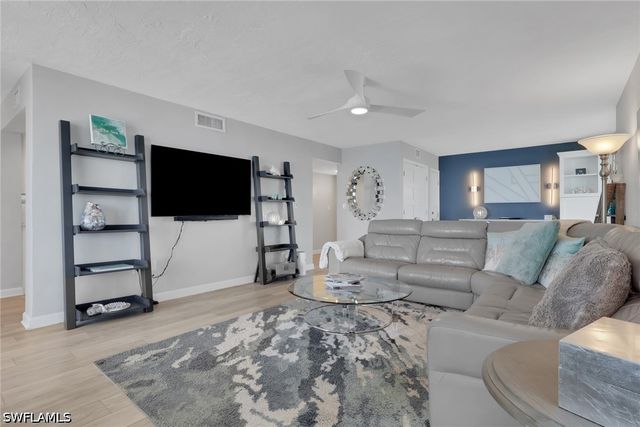 10475 Gulf Shore DR 161, Naples, FL 34108