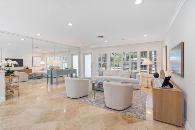 2740 NE 25th Place, Fort Lauderdale, FL 33305