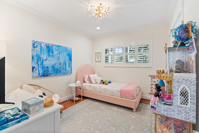 2740 NE 25th Place, Fort Lauderdale, FL 33305