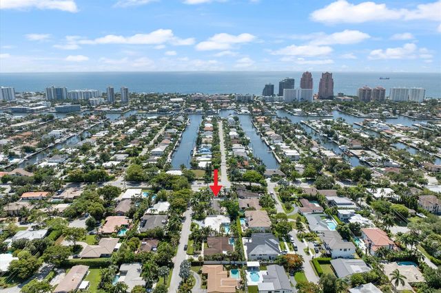 2740 NE 25th Place, Fort Lauderdale, FL 33305