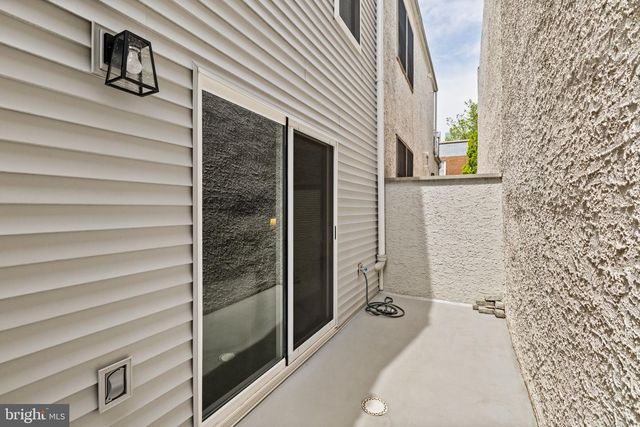 601 S 17TH ST, Philadelphia, PA 19146