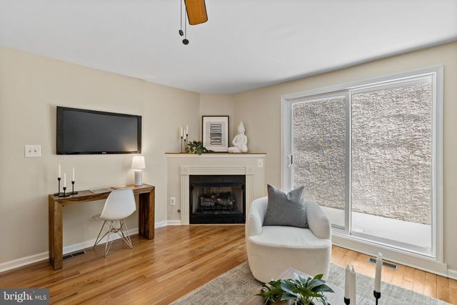 601 S 17TH ST, Philadelphia, PA 19146