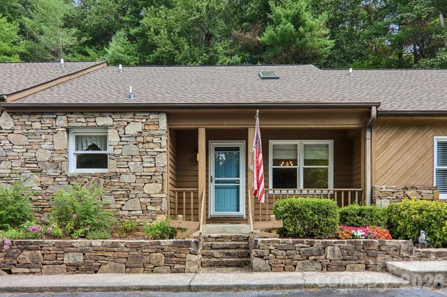 40 Sagebrush Circle, Etowah, NC 28729