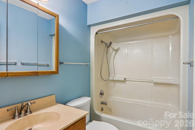 40 Sagebrush Circle, Etowah, NC 28729