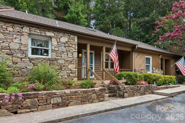 40 Sagebrush Circle, Etowah, NC 28729