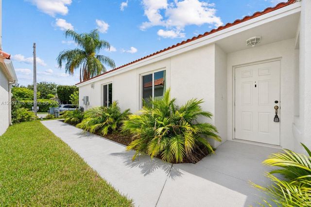 15942 NW 21st St, Pembroke Pines, FL 33028
