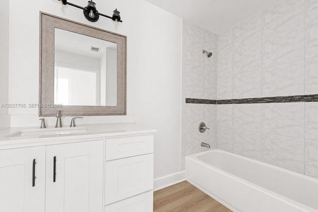 15942 NW 21st St, Pembroke Pines, FL 33028