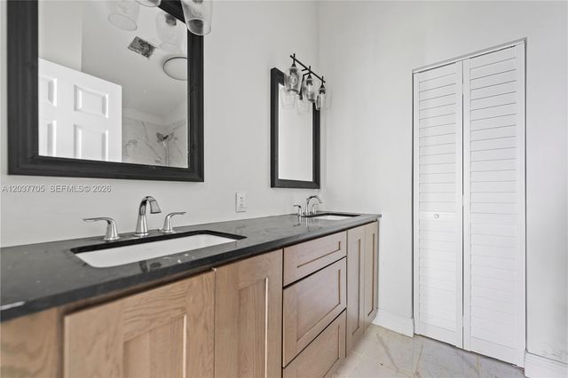 15942 NW 21st St, Pembroke Pines, FL 33028