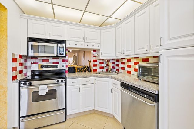 6300 NW 62nd Street 110, Tamarac, FL 33319
