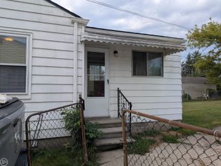23245 Ford Street, Roseville, MI 48066
