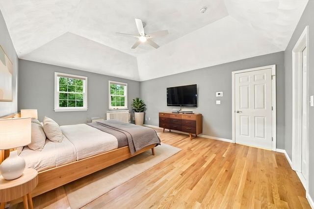 38 Cabral Dr, Middleton, MA 01949