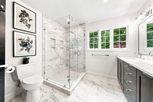 38 Cabral Dr, Middleton, MA 01949