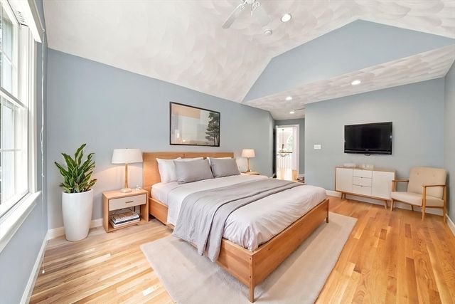 38 Cabral Dr, Middleton, MA 01949