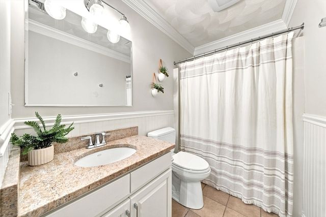 38 Cabral Dr, Middleton, MA 01949