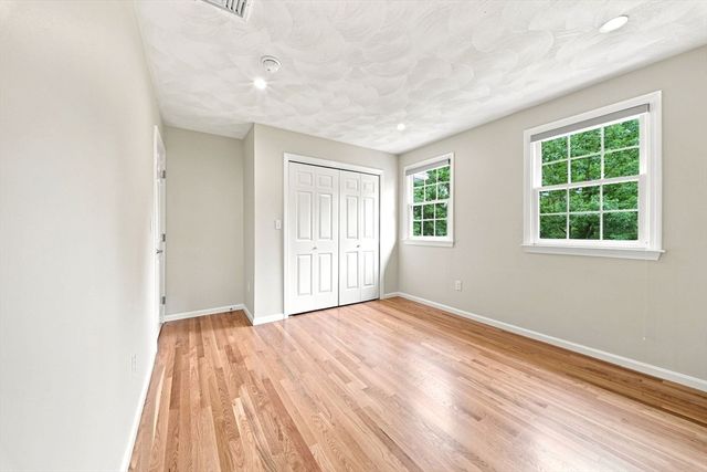 38 Cabral Dr, Middleton, MA 01949