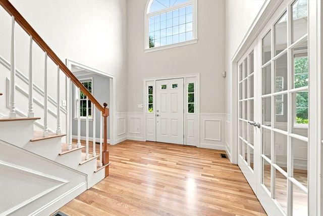 38 Cabral Dr, Middleton, MA 01949