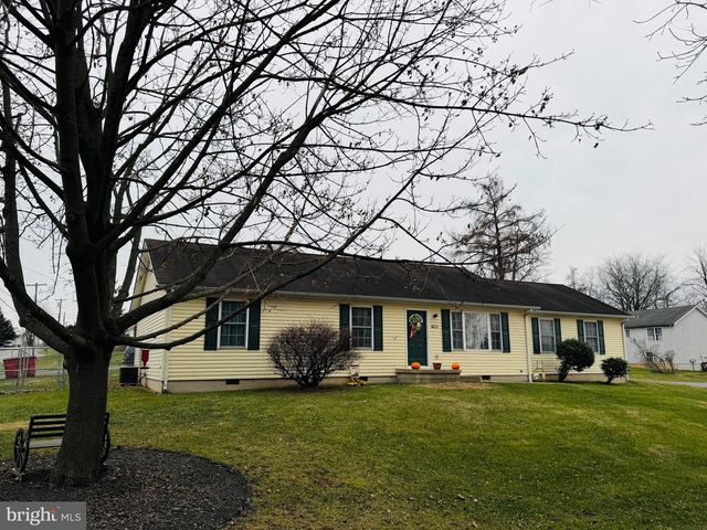 94 JAMES ST, Shenandoah Junction, WV 25442