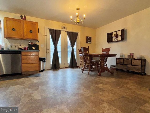 94 JAMES ST, Shenandoah Junction, WV 25442