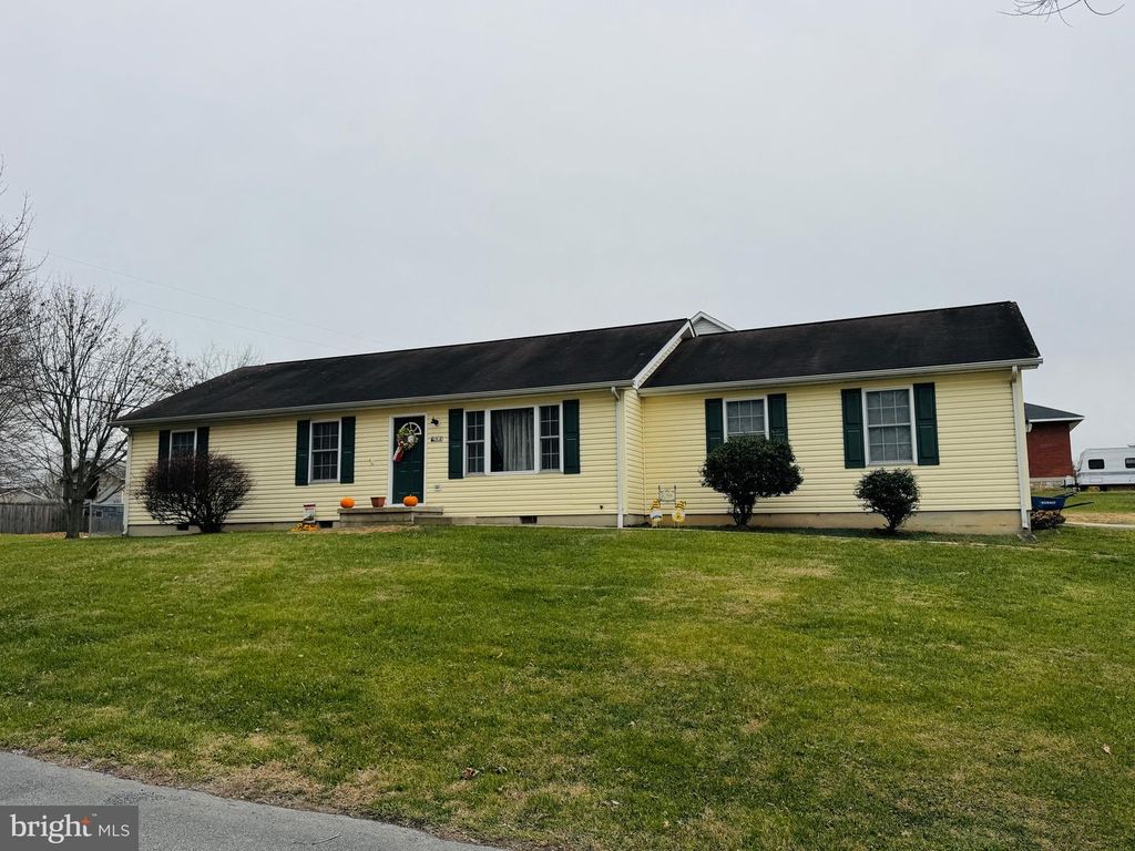94 JAMES ST, Shenandoah Junction, WV 25442