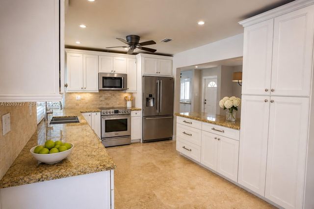 8725 SW 160 Street, Palmetto Bay, FL 33157