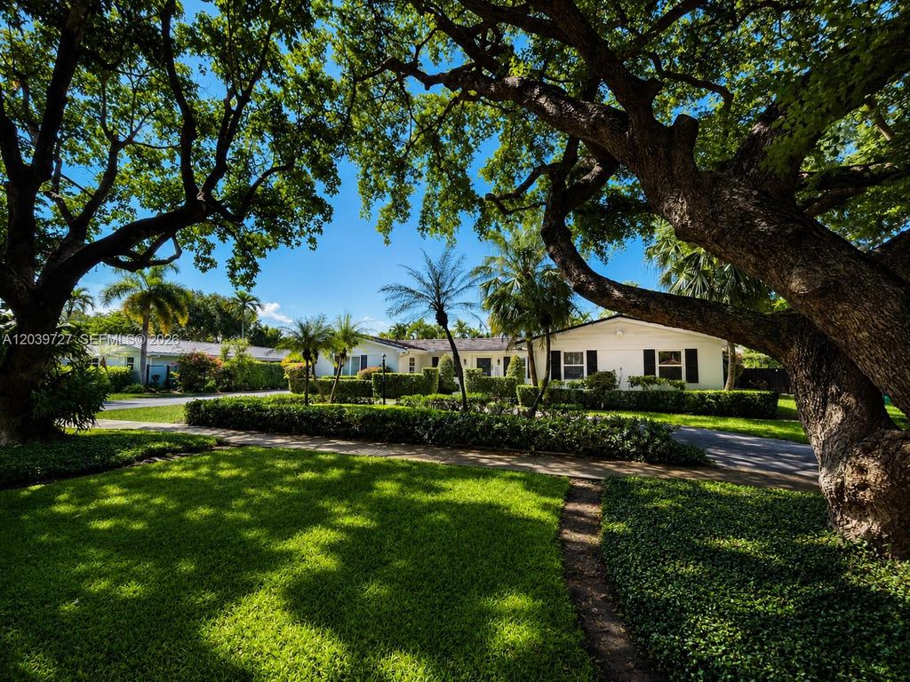 8725 SW 160 Street, Palmetto Bay, FL 33157