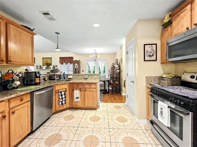 208 Georgias Lane, Dallas, GA 30157