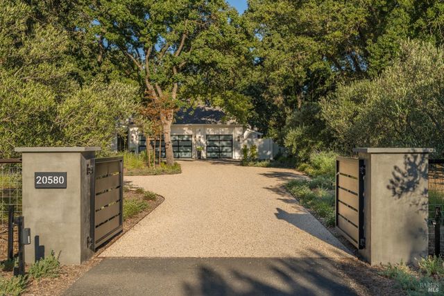 20580 Palmer Ave, Sonoma, CA 95476