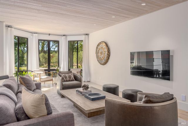 20580 Palmer Ave, Sonoma, CA 95476