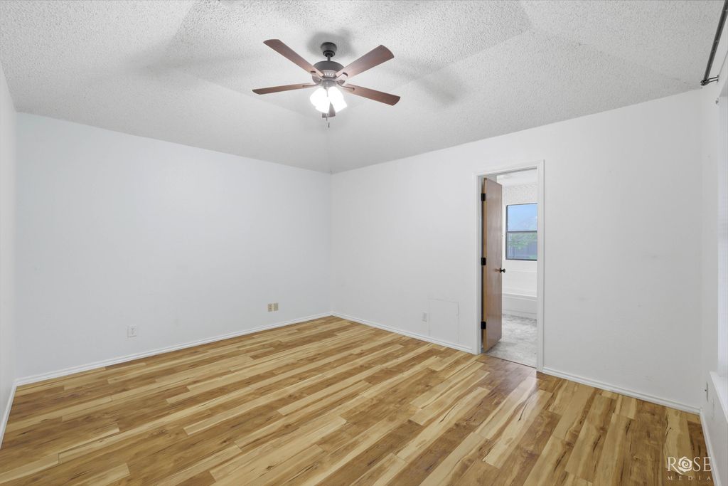 Image 14 of property listing at 3601 Clare Drive, San Angelo, TX 76904