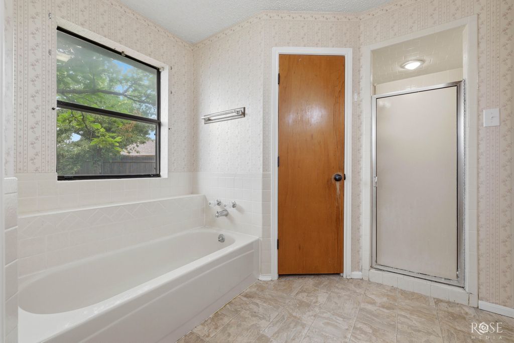 Image 16 of property listing at 3601 Clare Drive, San Angelo, TX 76904