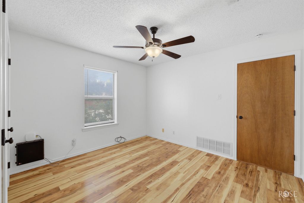 Image 20 of property listing at 3601 Clare Drive, San Angelo, TX 76904