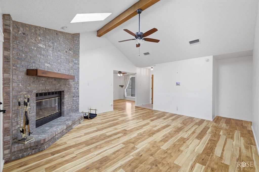 Image 8 of property listing at 3601 Clare Drive, San Angelo, TX 76904