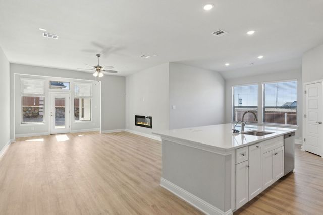 4209 Valley Mills Drive, Heartland, TX 75114