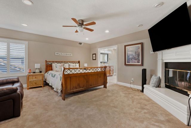 9075 Doncaster Ct, Elk Grove, CA 95624
