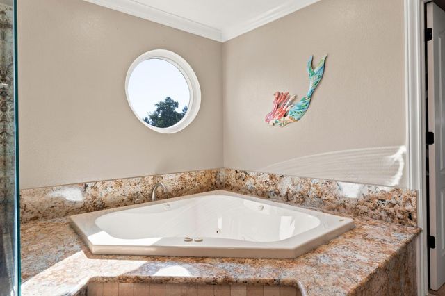 9075 Doncaster Ct, Elk Grove, CA 95624