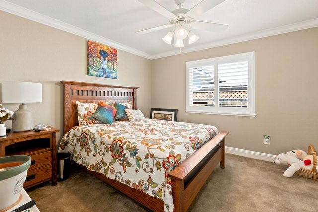 9075 Doncaster Ct, Elk Grove, CA 95624