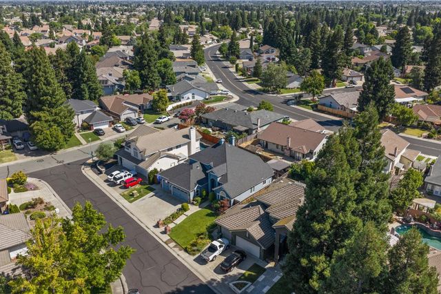 9075 Doncaster Ct, Elk Grove, CA 95624