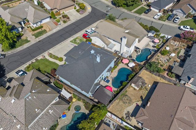 9075 Doncaster Ct, Elk Grove, CA 95624