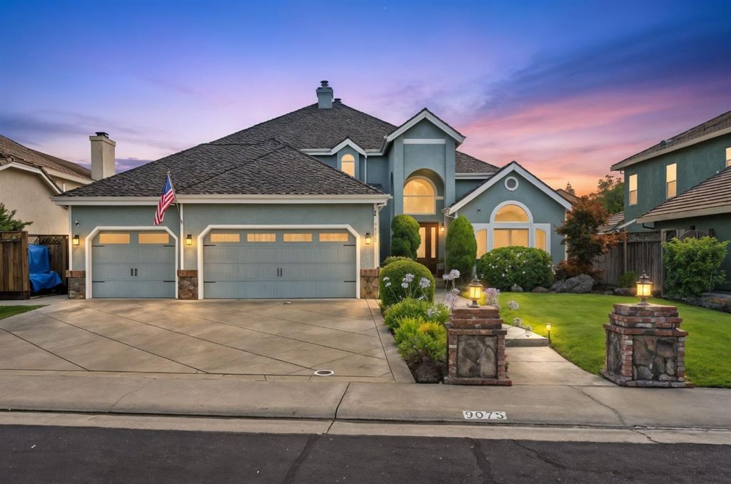 9075 Doncaster Ct, Elk Grove, CA 95624