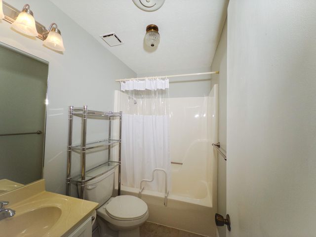 102 Vermont Street, Somerset, KY 42503