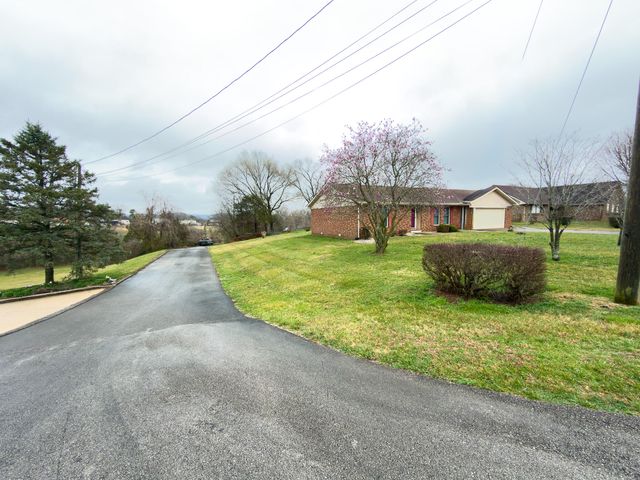 102 Vermont Street, Somerset, KY 42503