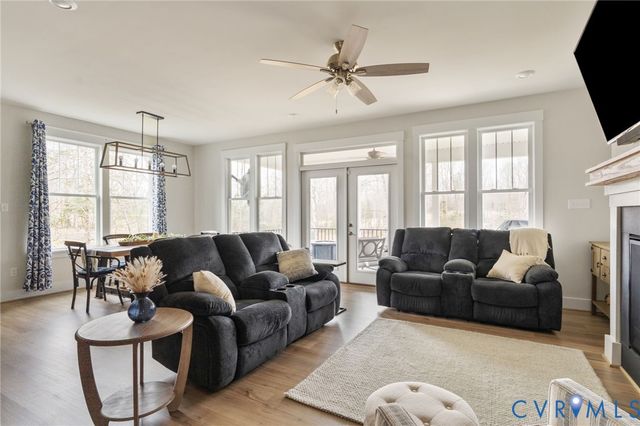 8672 Terroir Ln, New Kent, VA 23124