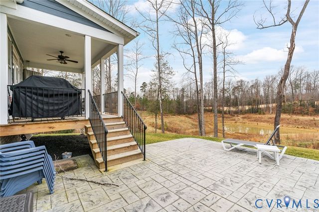 8672 Terroir Ln, New Kent, VA 23124