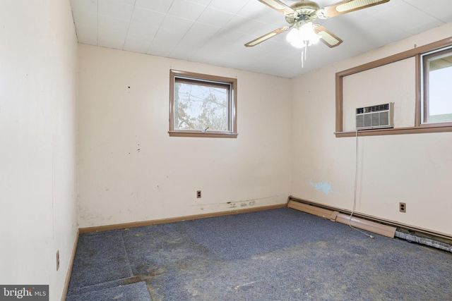 142 SMITH AVE, Elizabethville, PA 17023