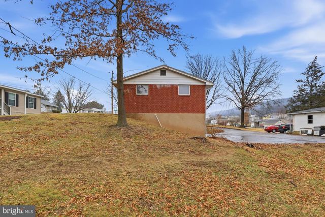 142 SMITH AVE, Elizabethville, PA 17023